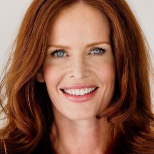 تصویر هنرمند Rebecca Mader